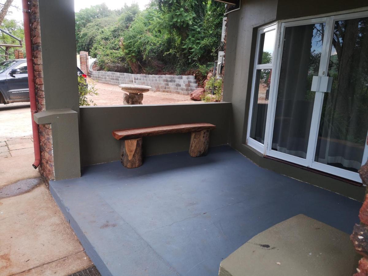 Metsing At Harties Hotel Hartbeespoort Exterior foto