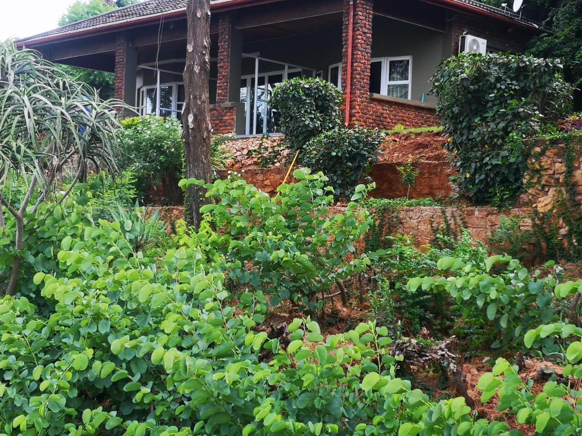 Metsing At Harties Hotel Hartbeespoort Exterior foto