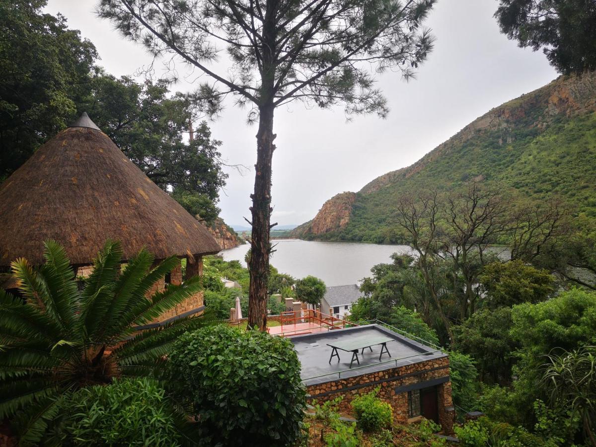 Metsing At Harties Hotel Hartbeespoort Exterior foto