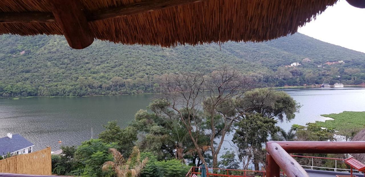Metsing At Harties Hotel Hartbeespoort Exterior foto