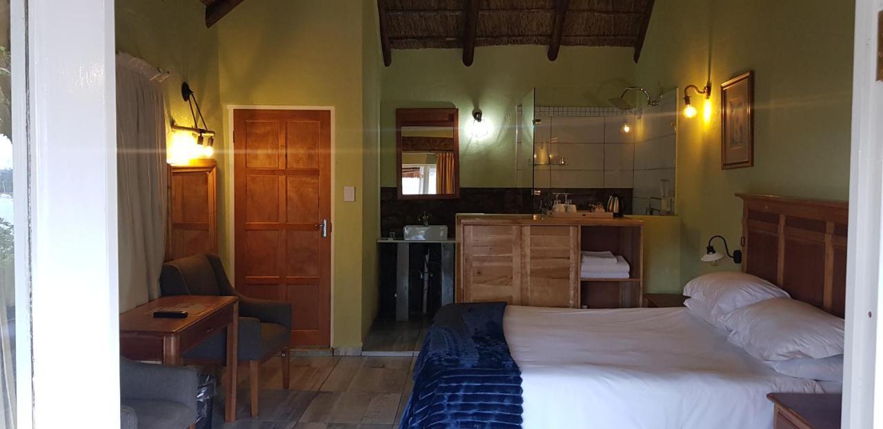 Metsing At Harties Hotel Hartbeespoort Exterior foto