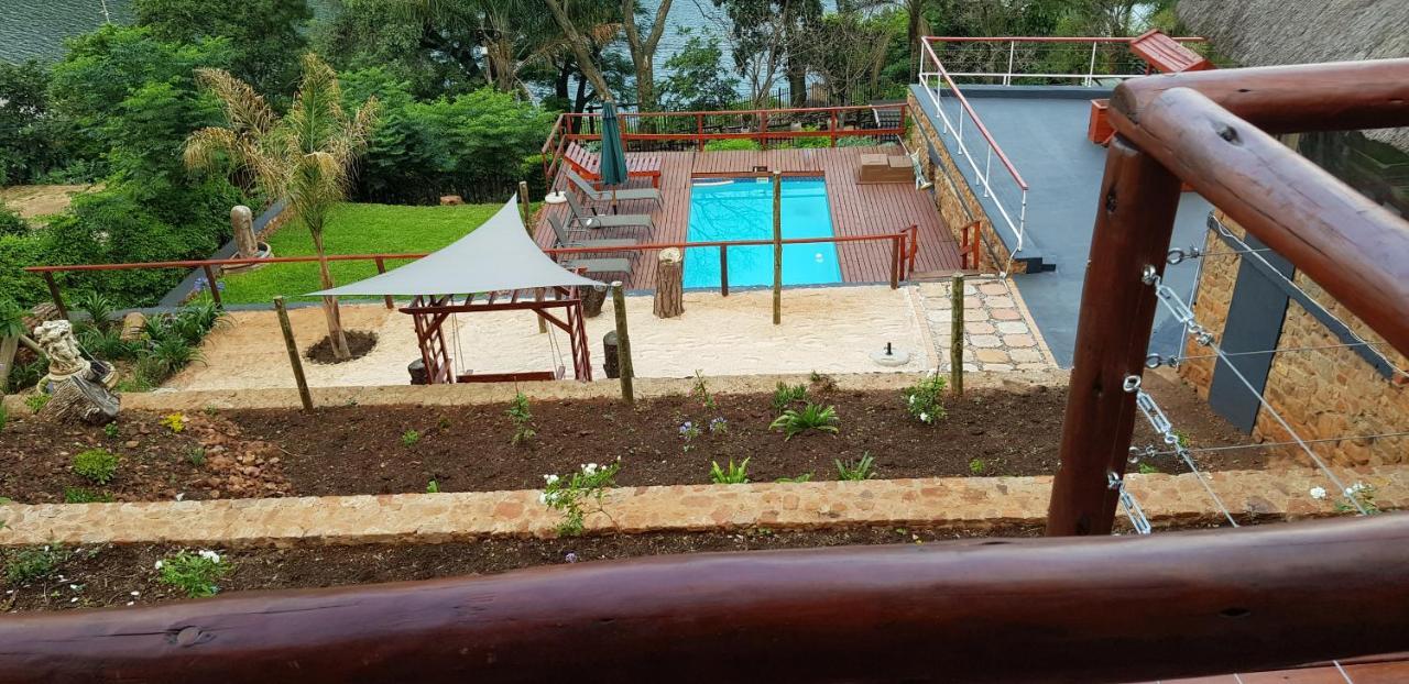 Metsing At Harties Hotel Hartbeespoort Exterior foto