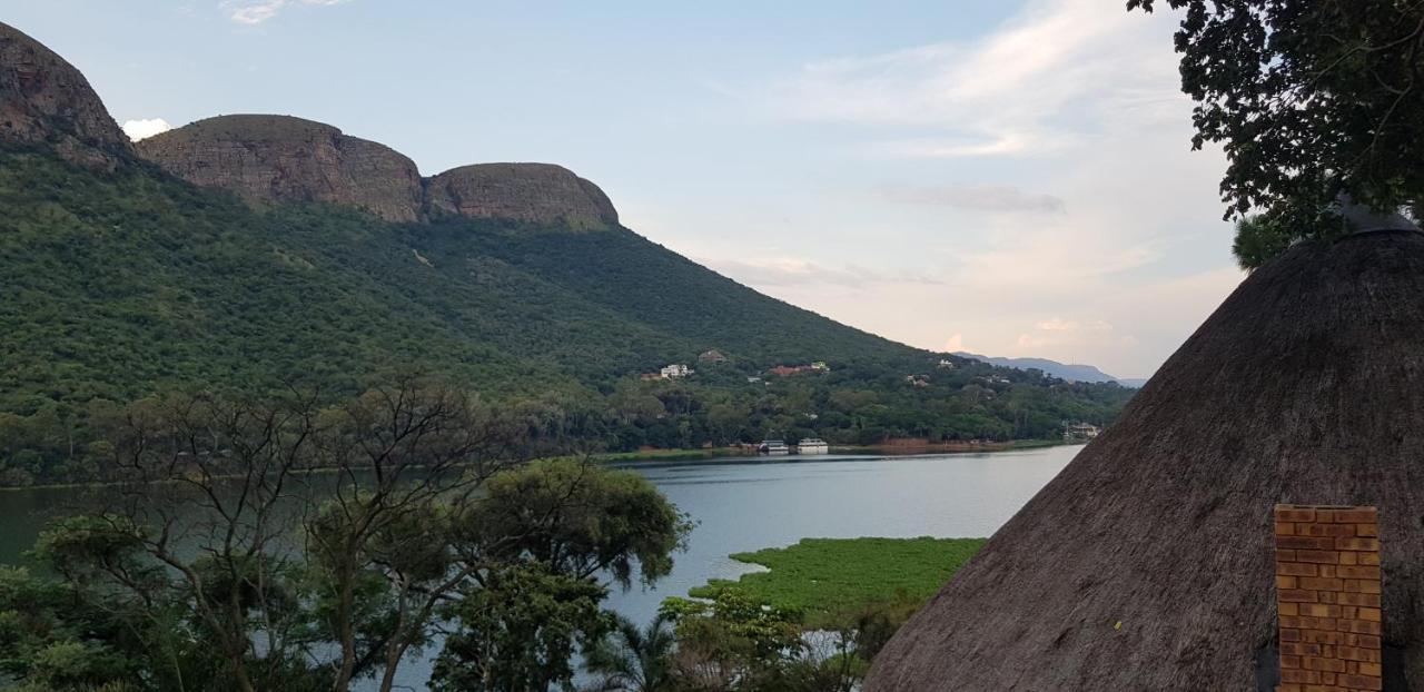 Metsing At Harties Hotel Hartbeespoort Exterior foto